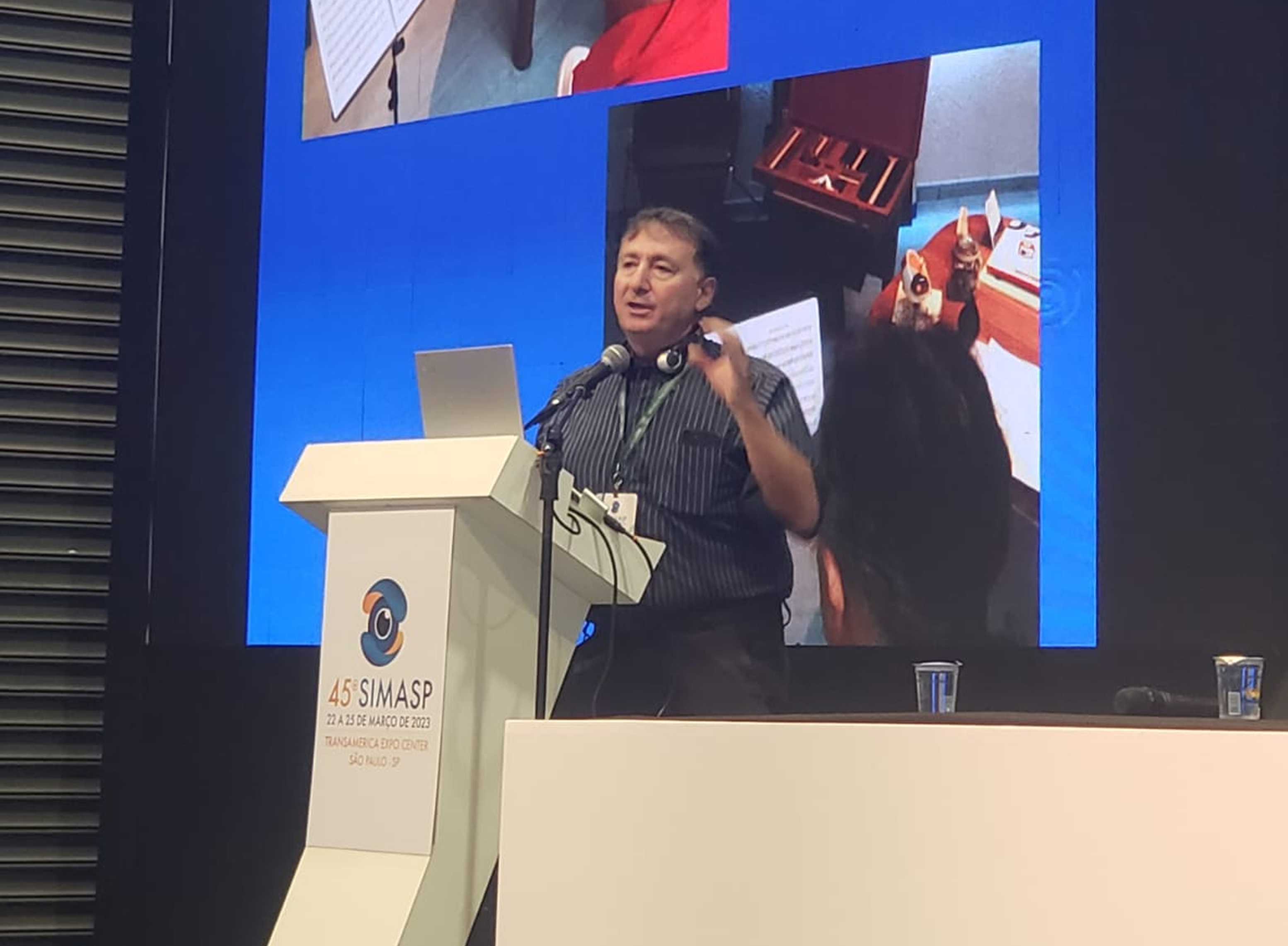 Dr. César em palestra